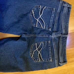 Chicos straight legged, fancy jeans with cute embroidery
